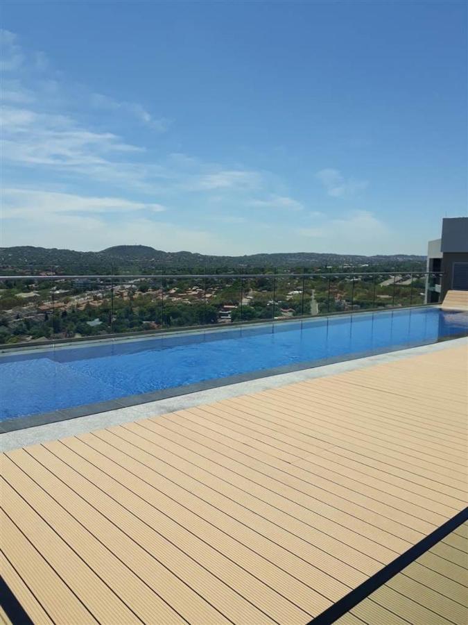 Menlyn Maine The Residence Trilogy - 4Th Pretoria Bagian luar foto